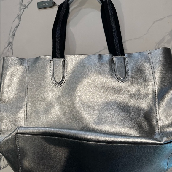 Coach silver metallic leather tote bag - Picture 6 of 10